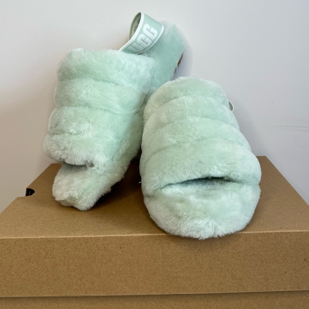 UGG's Fluff Yeah Slide